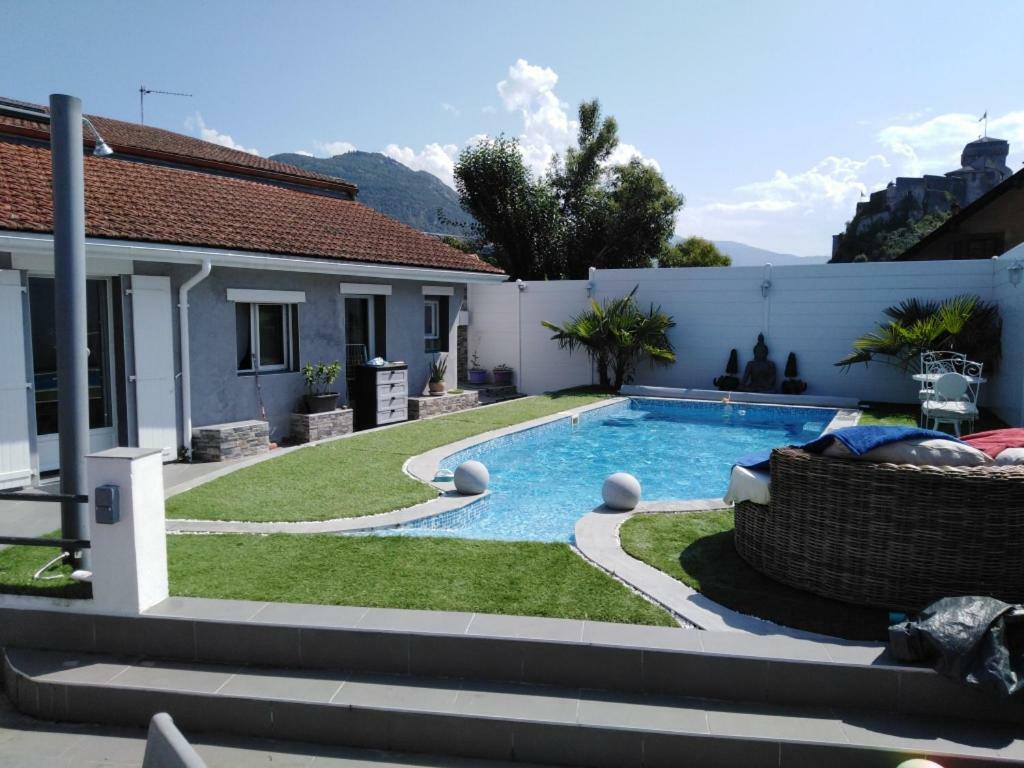 Petite Maison Lourdes Exterior photo
